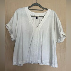 Like new Universal Threads top. Size XXL. Worn once.